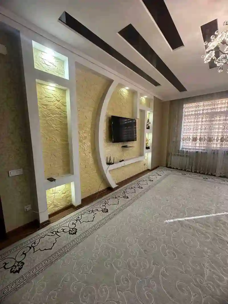 3-к квартира, 5 этаж, 130 м², И Сомони