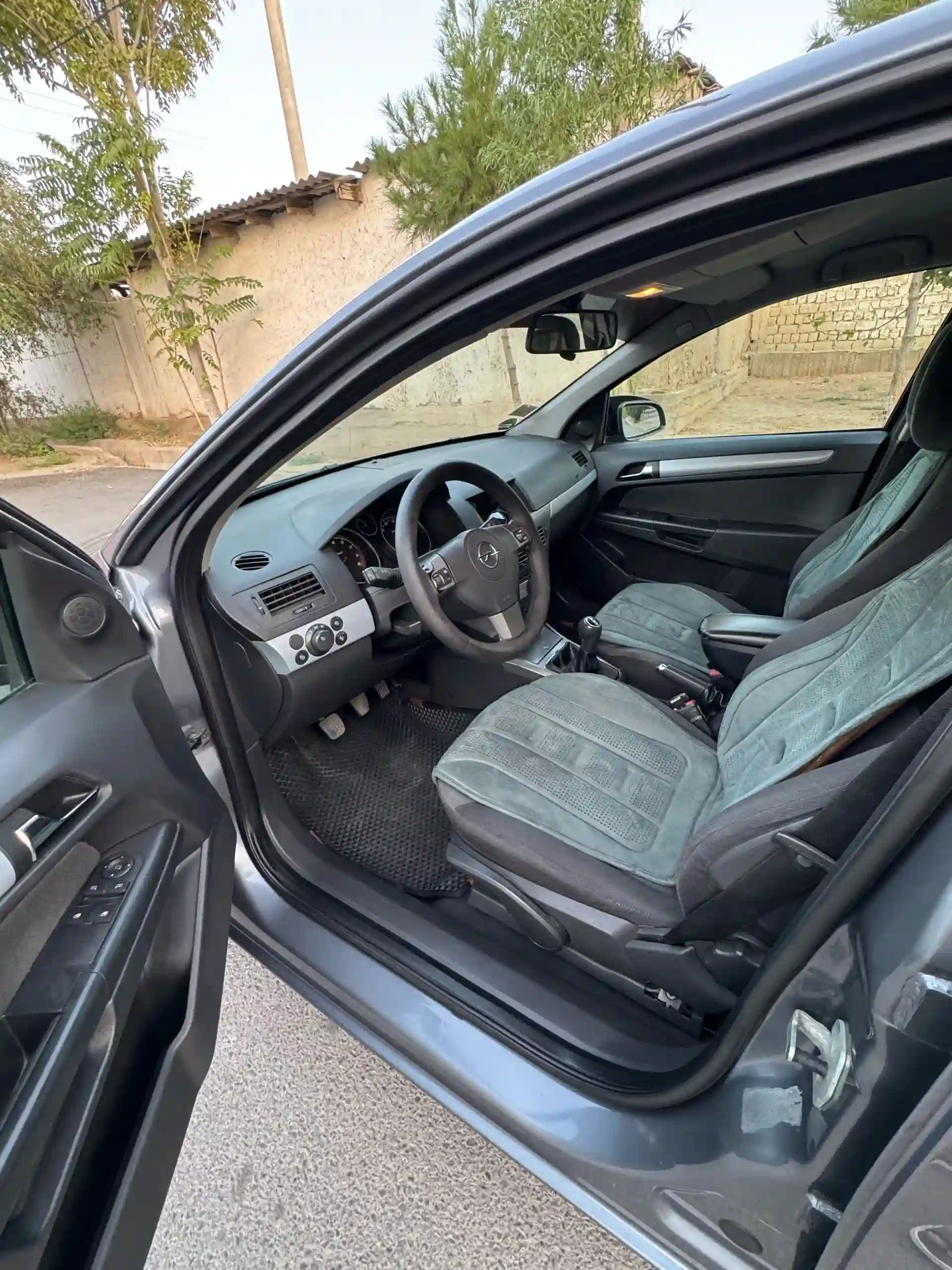 Opel Astra h 2006
