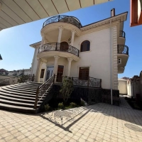 4 этажный, 7-комн. дом, 750 м², 10 соток, Шохмансур