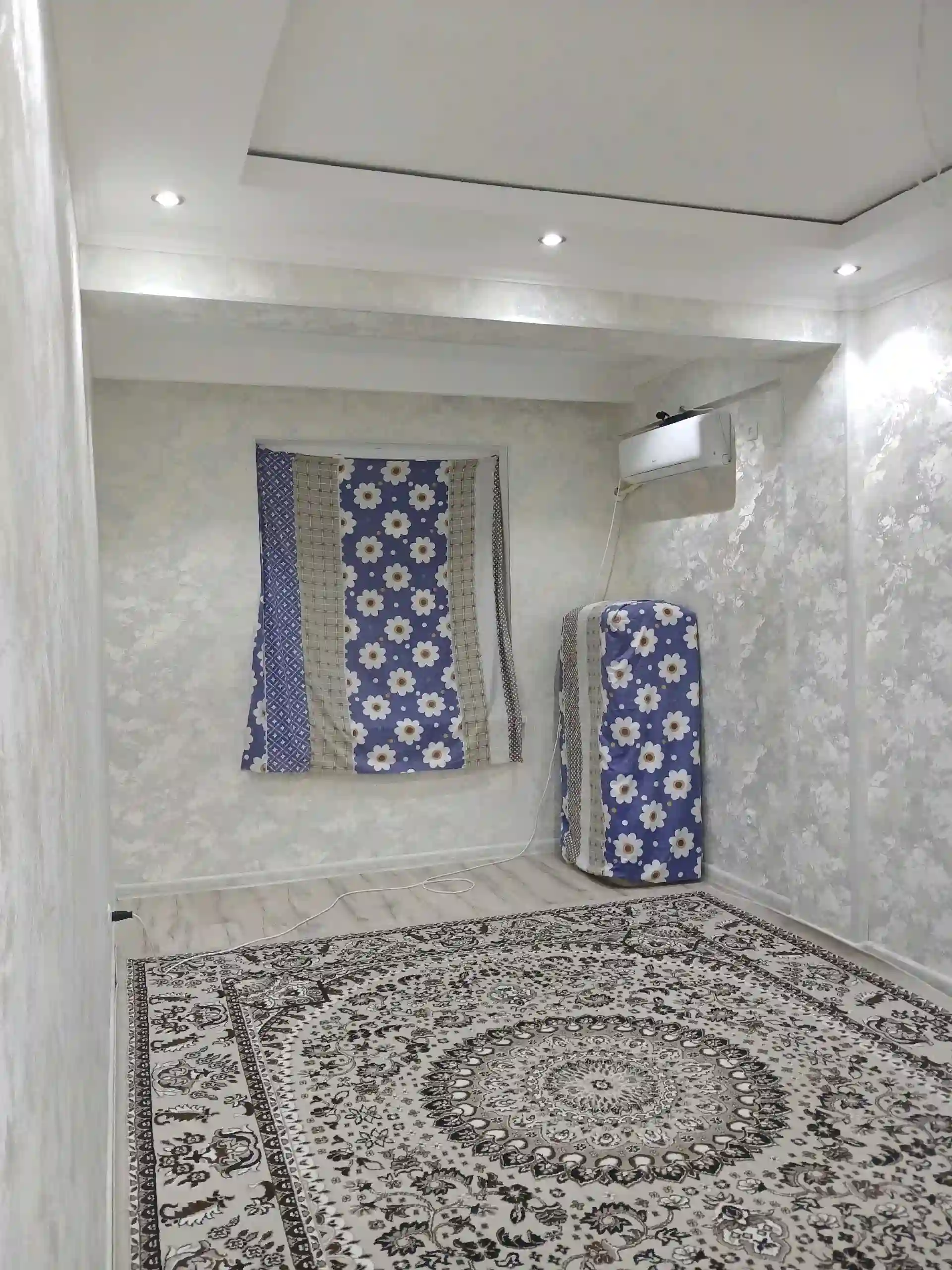 3-к квартира, 10 этаж, 66 м², фирдавси поворот ленинград