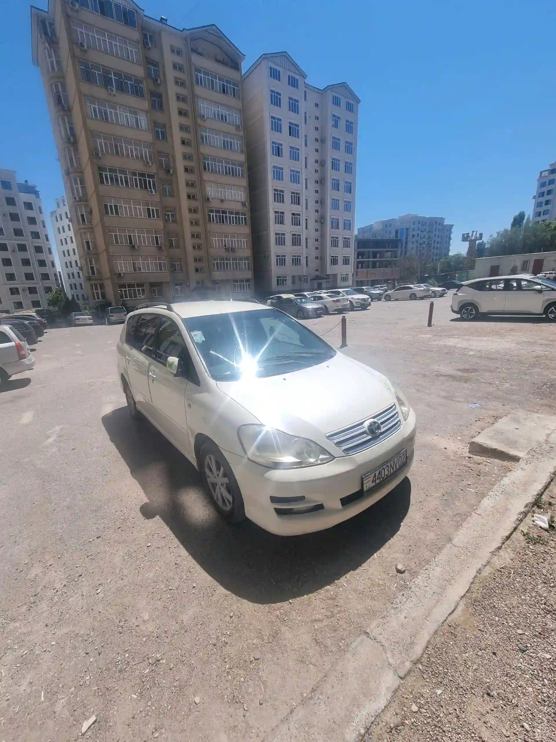 Toyota Ipsum 2008