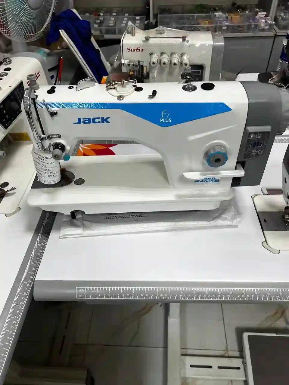 Мошинаи Дузандаги JACK F7 