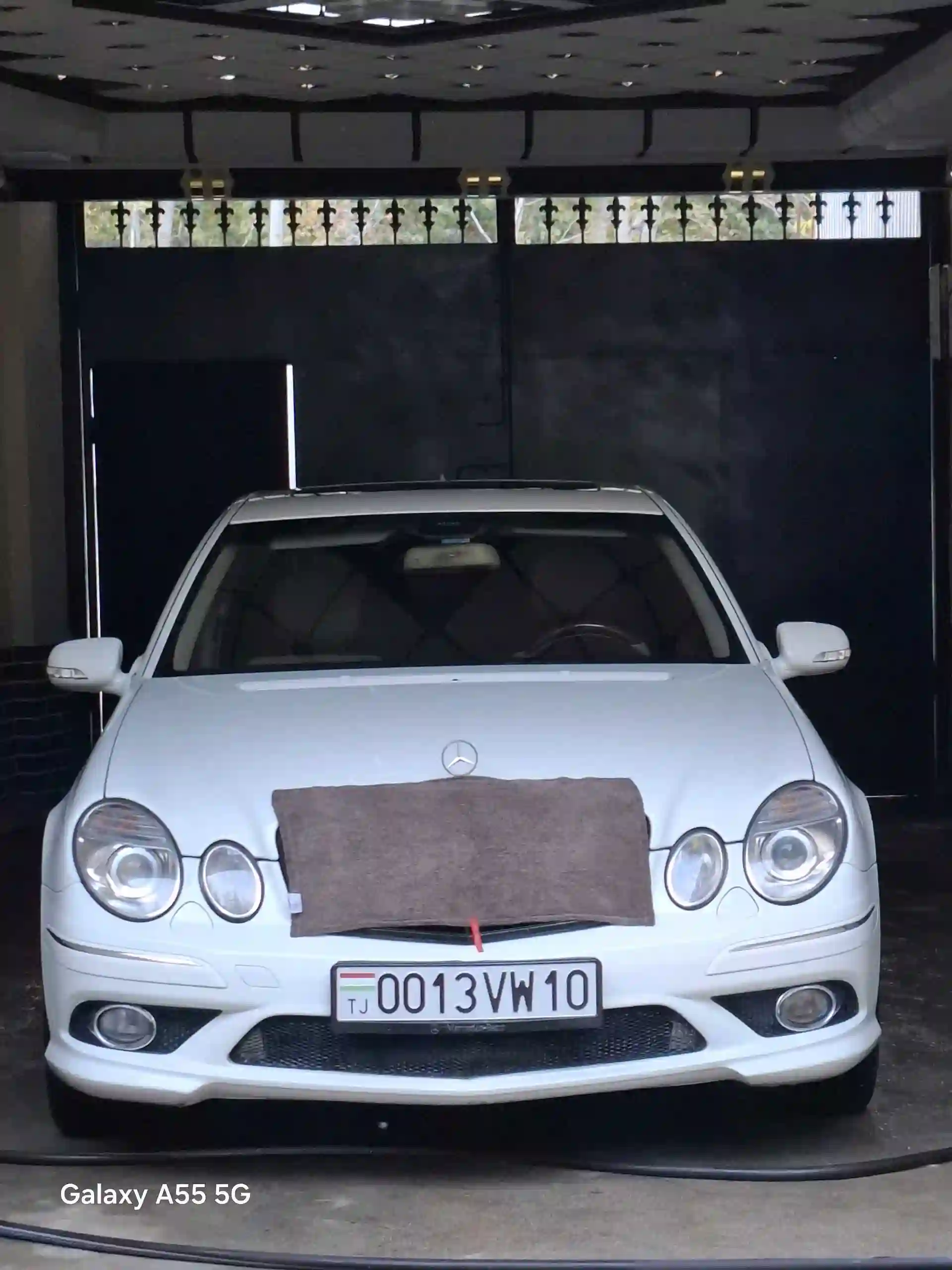 Mercedes-benz E class 2009 — миниатюра 2