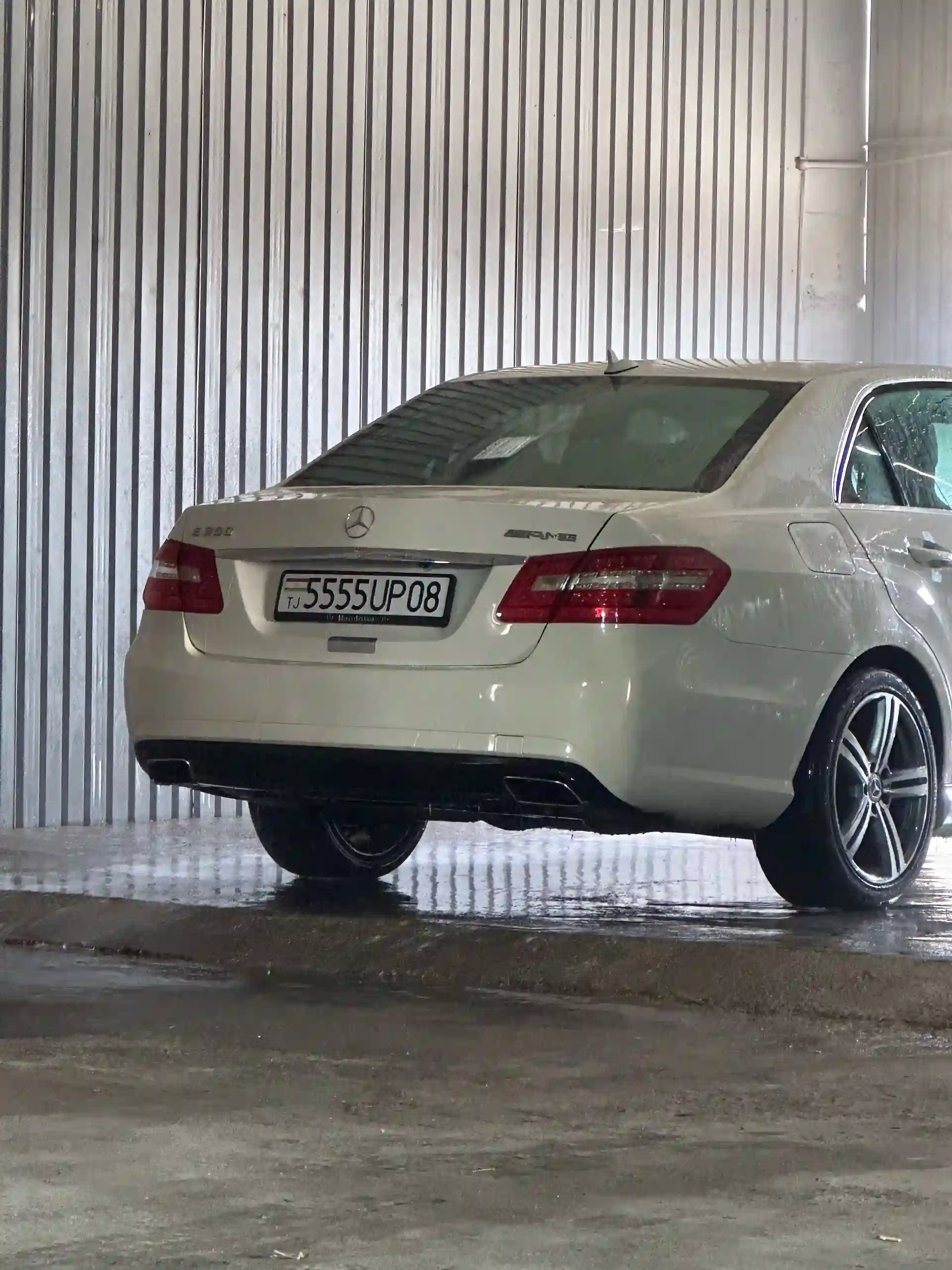 Mercedes-benz E class 2010 — миниатюра 3