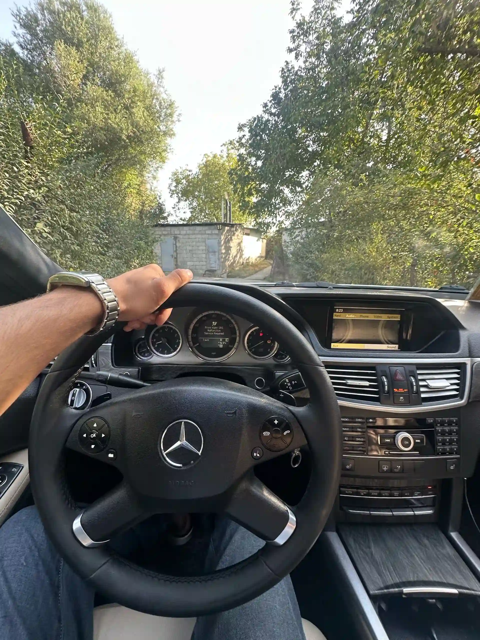 Mercedes-benz E class 2010 — миниатюра 5