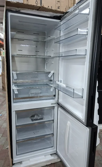 Холодильник Hisense 645
