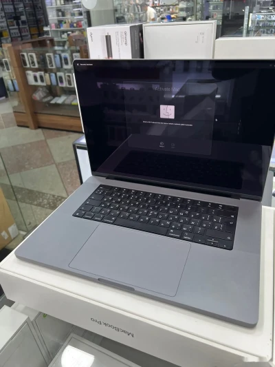Ноутбук Apple Macbook pro m1 16 inch — миниатюра 4