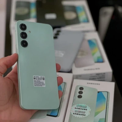 Samsung Galaxy A16 4/128Gb Vietnam 2025 — миниатюра 3