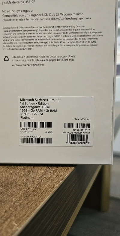 Surface Pro 12 2025
