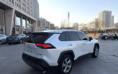 Toyota RAV 4, 2021