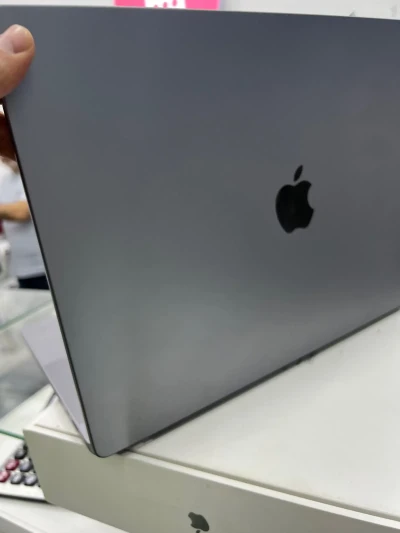 Ноутбук Apple Macbook pro m1 16 inch — миниатюра 2