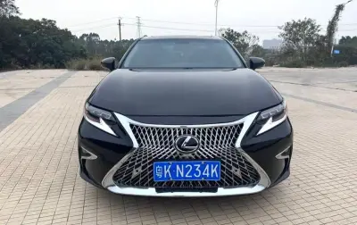 Lexus ES series, 2015