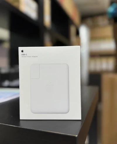 Внешний аккумулятор Apple 140W USB-C Power Adapter