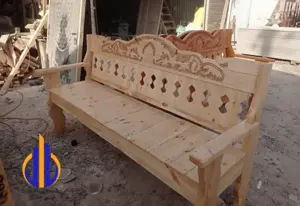 Скамейка деревянная