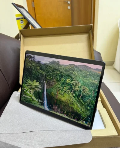 Ноутбук-планшет Microsoft Surface Pro 8