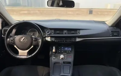 Lexus CT series, 2014