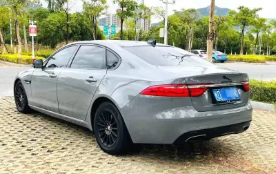 Jaguar XF, 2016