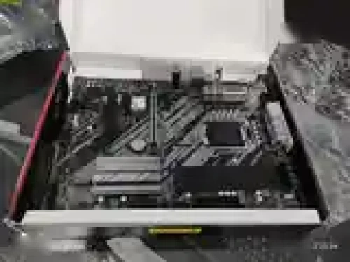 Материнская плата Asrock Z490 Phantom Gaming 4 — миниатюра 7