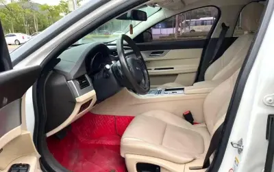 Jaguar XF, 2016