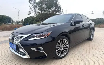 Lexus ES series, 2015