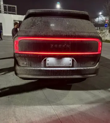 Zeekr X, 2025