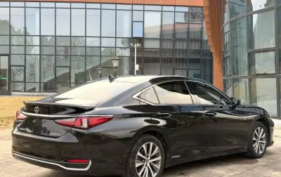 Lexus ES series, 2018