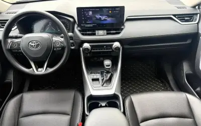 Toyota RAV 4, 2023