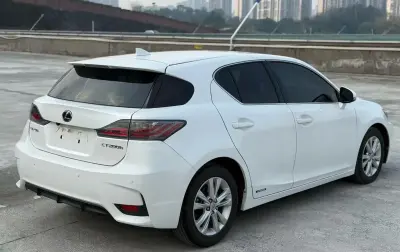 Lexus CT series, 2014
