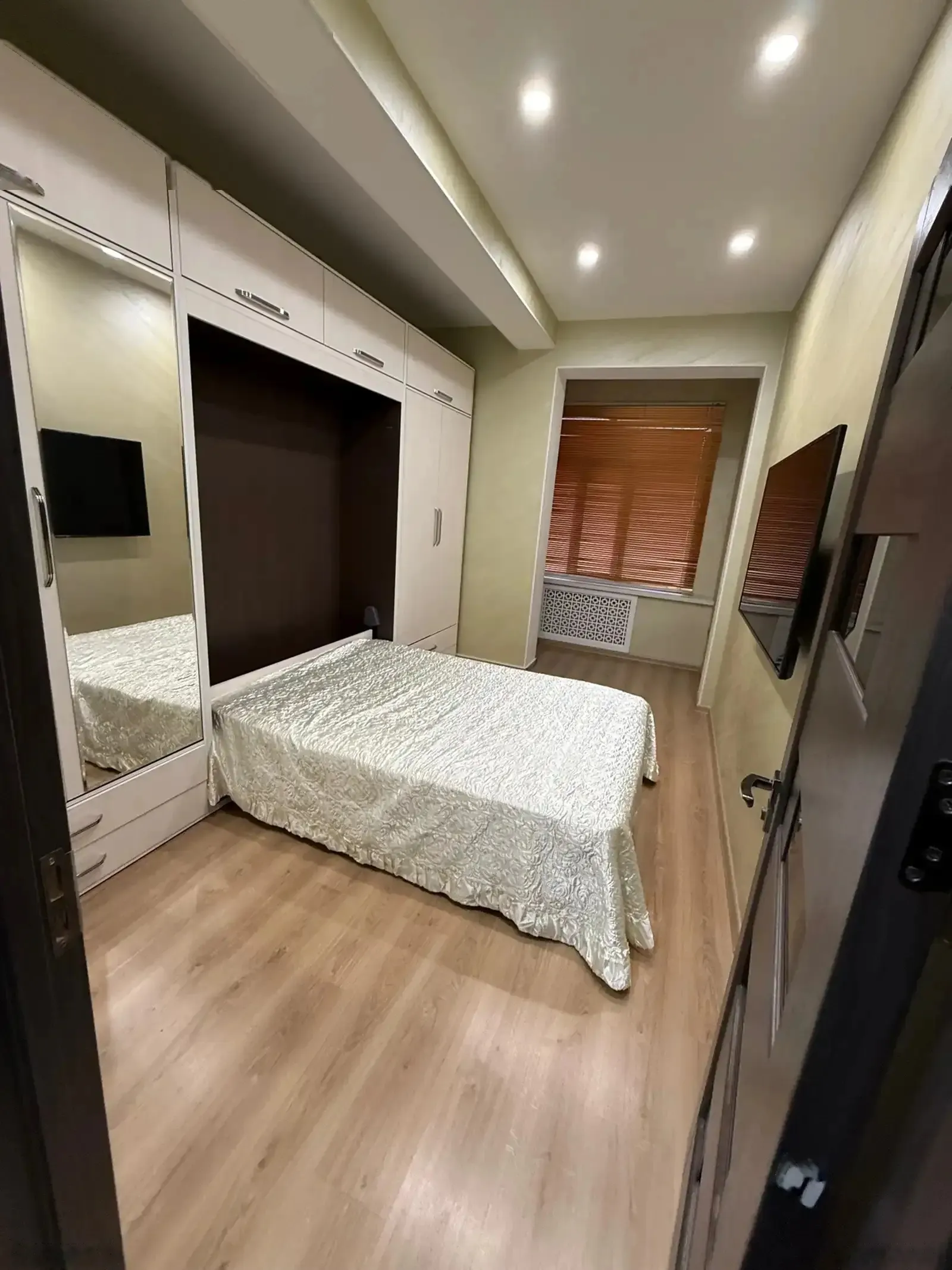 4-комн. квартира, 5 этаж, 115м², Рудаки