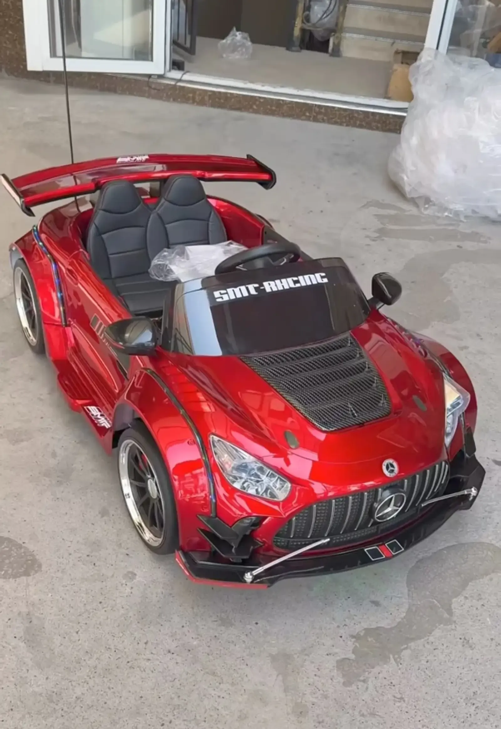 Детская машина Mercedes-Benz