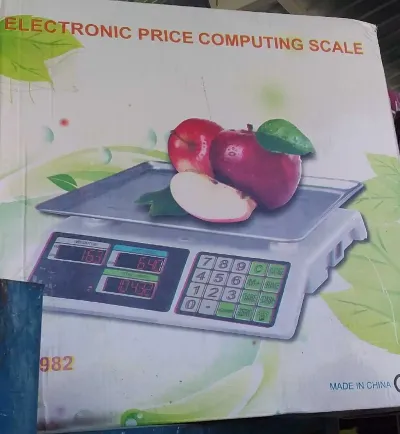 Весы 982