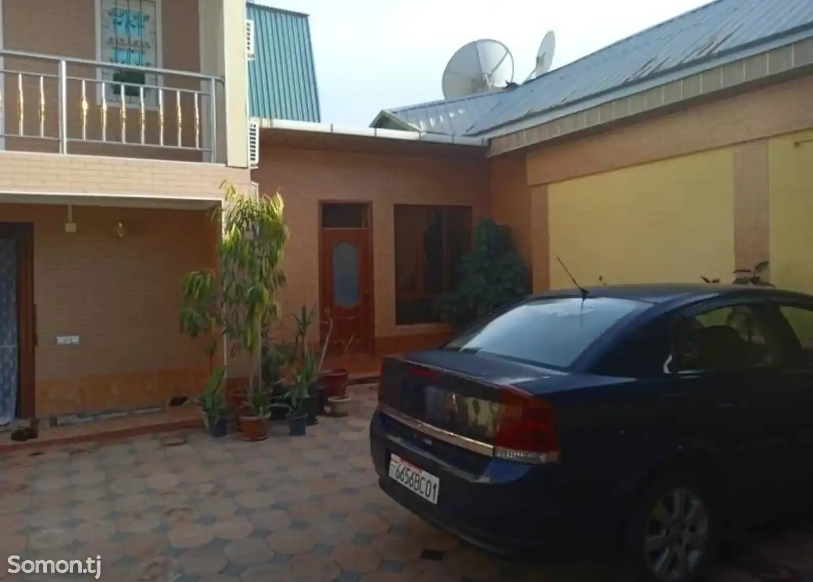 2-этажный, 7 комнатный дом, 260 м², Роддом 1
