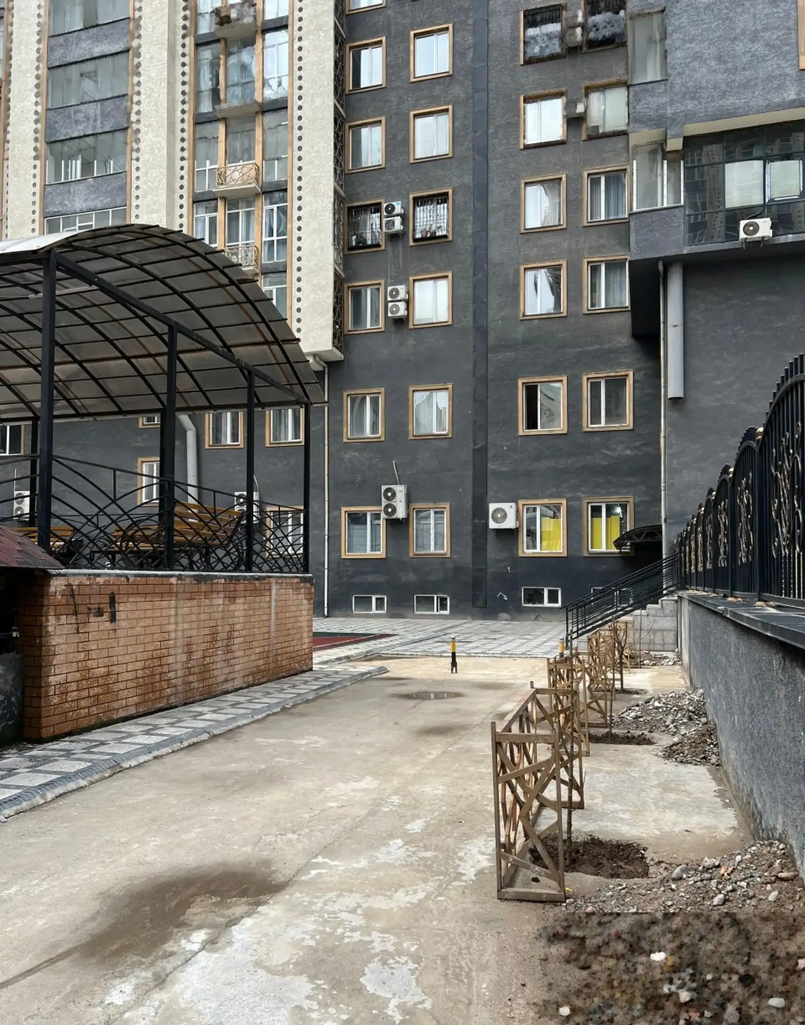 6-комн. квартира, 15 этаж, 602 м², Исмоили Сомони, Овир