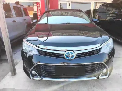 Toyota Camry, 2016