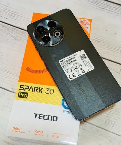 Tecno Spark 30 pro 16/128Gb black
