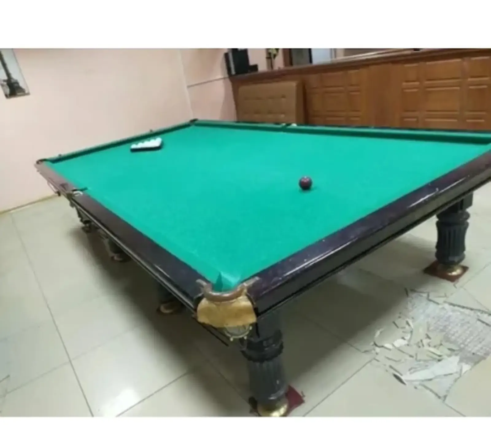Бильярдный стол королевский