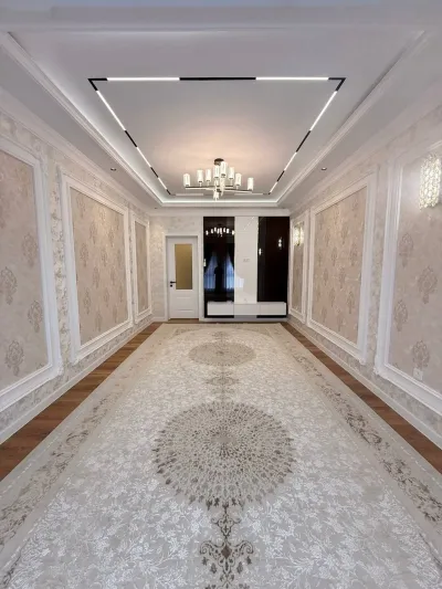 3-комн. квартира, 17 этаж, 92 м², Сино 104 мкр — миниатюра 1