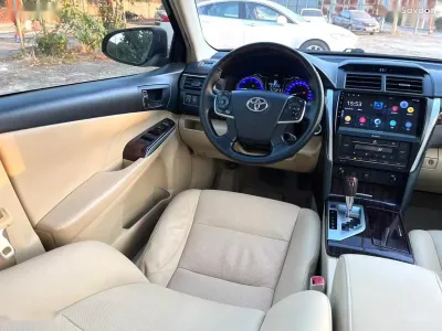 Toyota Camry, 2016
