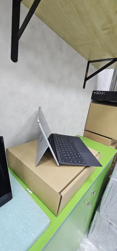 Ноутбук Microsoft Pro 7 plus i5 11th