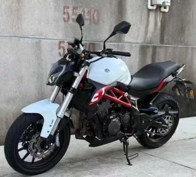 Мотоцикл Benelli — миниатюра 1