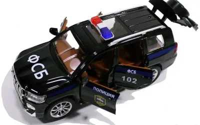 Машинка металлическая Toyota Land Cruiser Prado