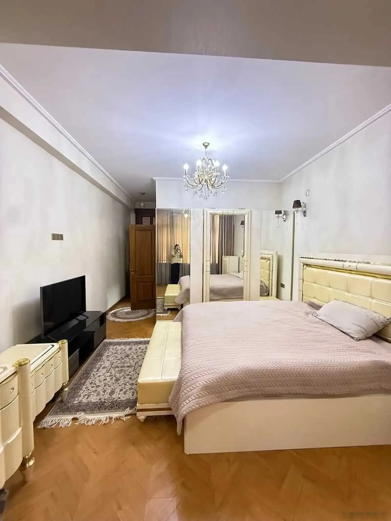 5-комн. квартира, 4 этаж, 253м², Дом печати