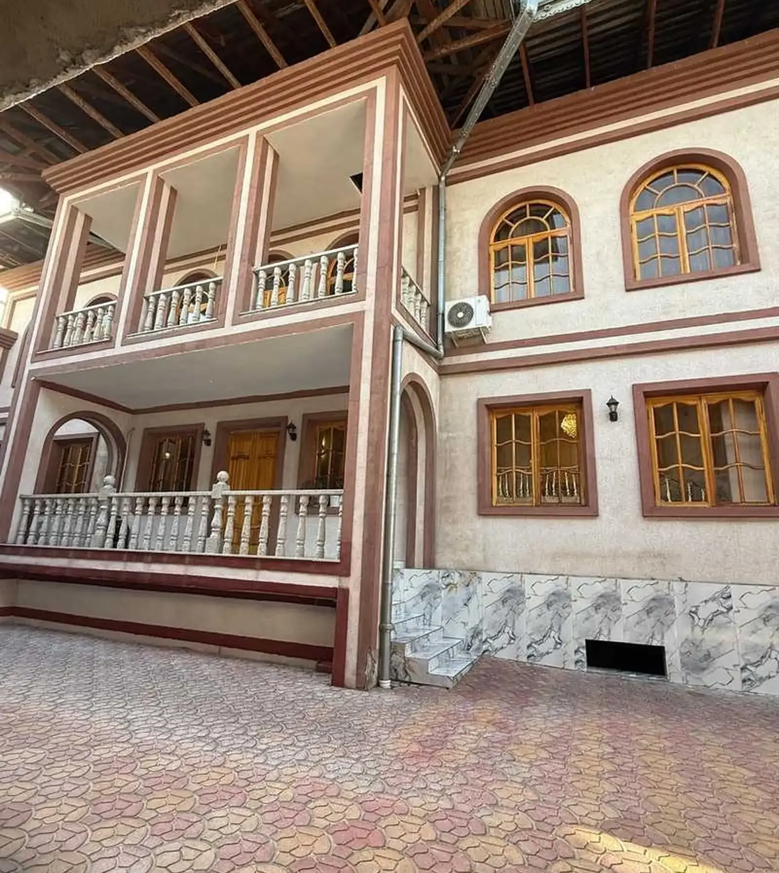 2-этажный, 9 комнатный дом, 350 м², Сино Музей М.Турсунзода