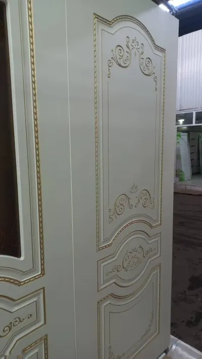 Дверь — миниатюра 1