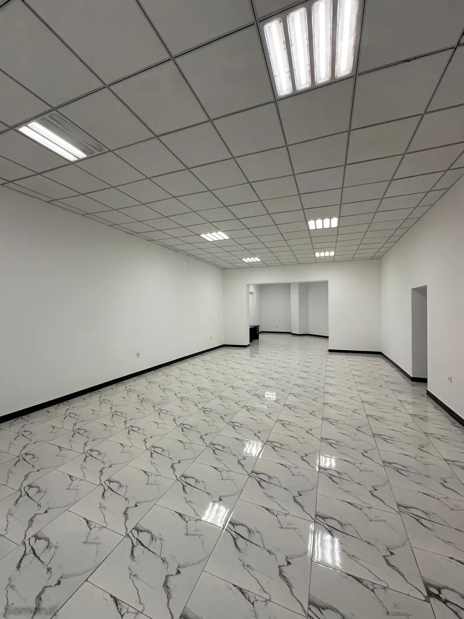 Помещение под свободное назначение, 200м², Шохмансур
