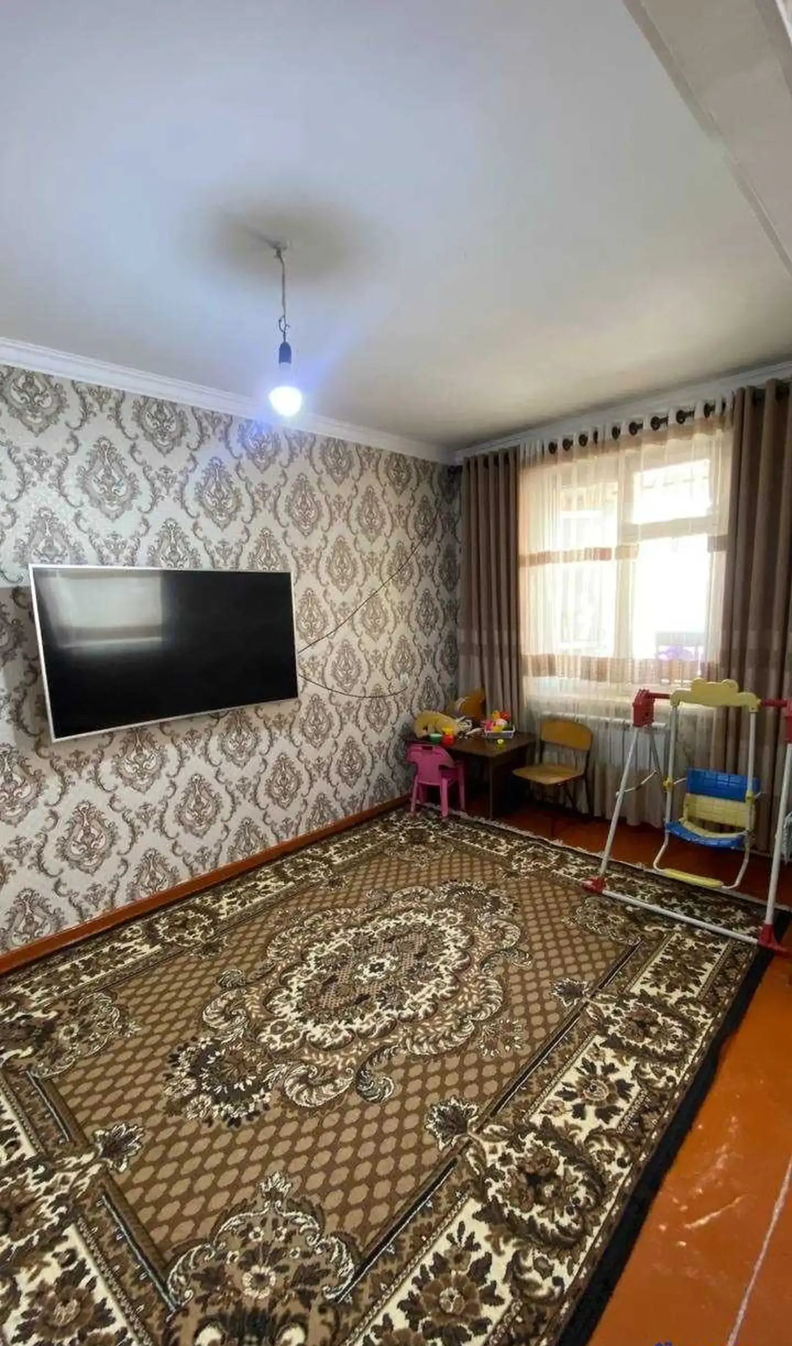 5-комн. квартира, 3 этаж, 100 м², Сино