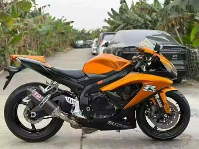 Мотоцикл Suzuki — миниатюра 3