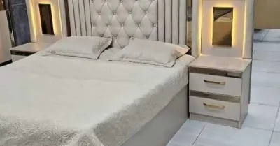 Двуспальная кровать