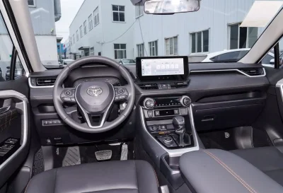 Toyota RAV 4, 2025