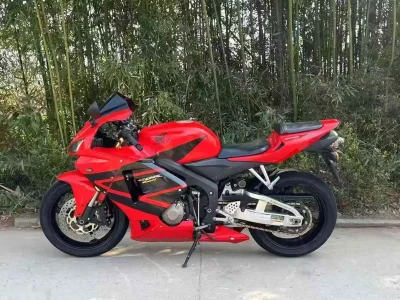 Мотоцикл Honda CBR 500 F5 — миниатюра 3